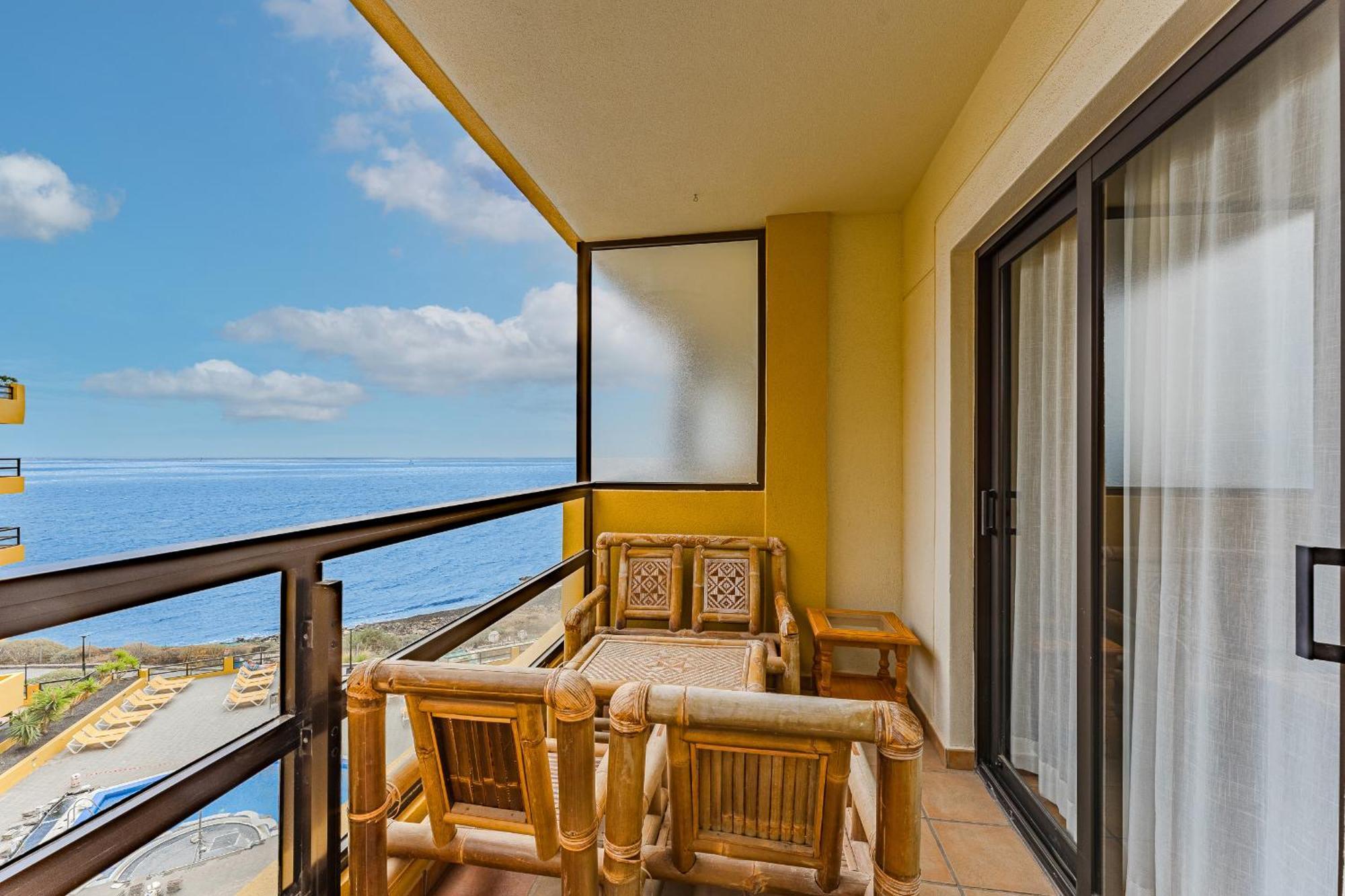 Edificio Agua Marina Panoramic View Apartments On First Line San Miguel de Abona Exterior foto